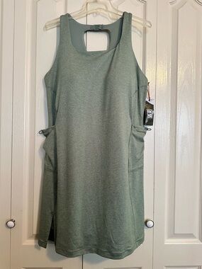 Alaskan Hardgear Outer Limits Fitness Dress w/ Shorts and Pockets Size 18 NWT